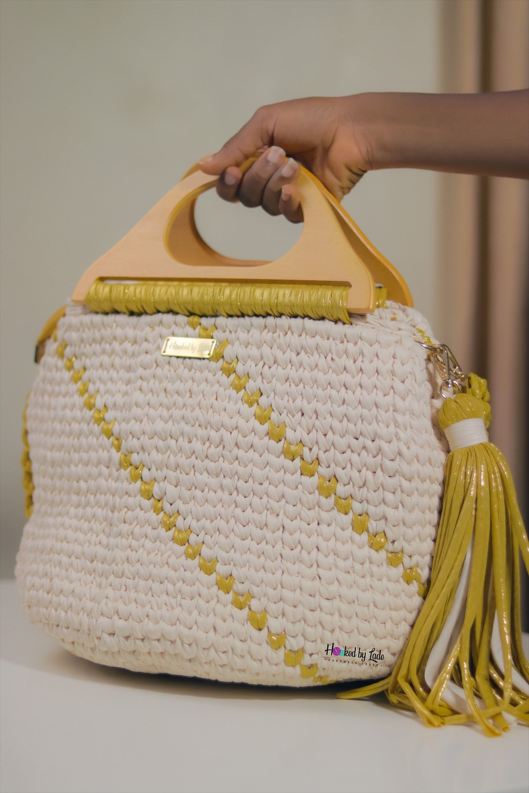 ‘The Boss’ crochet bag in Cream and Gold