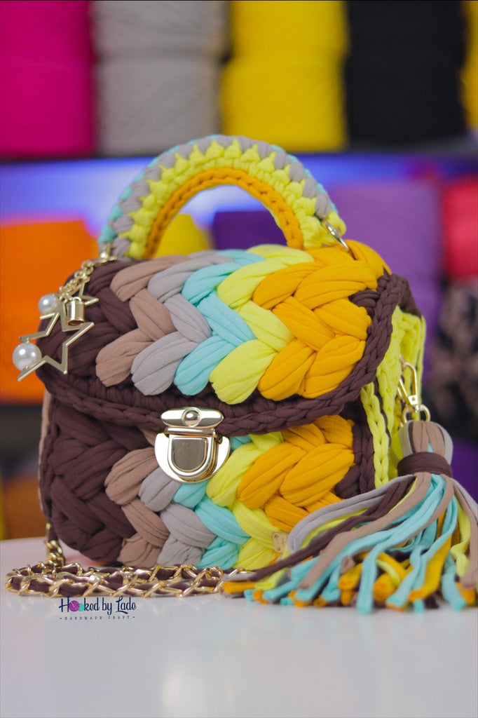 ‘Comfort’ Multicolored themed bag III