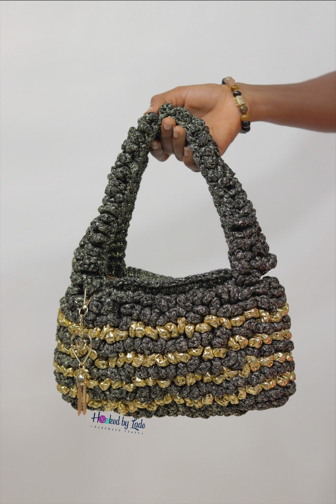 ‘Lizzy’ Crochet bag - Glitter Gold! (Large)