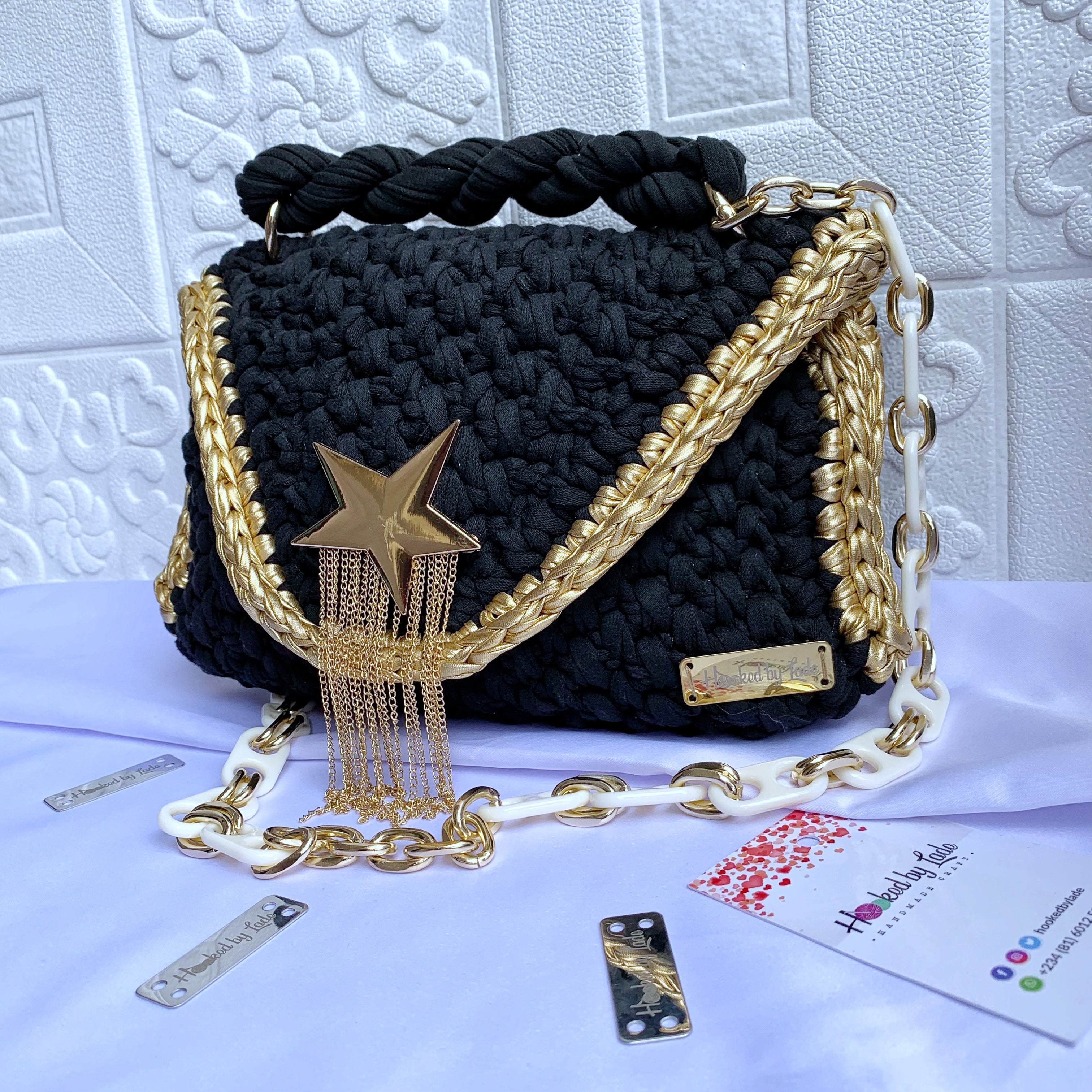 Envelope Crochet Bag | Envelope Shaped Bag | Hooked by Lade