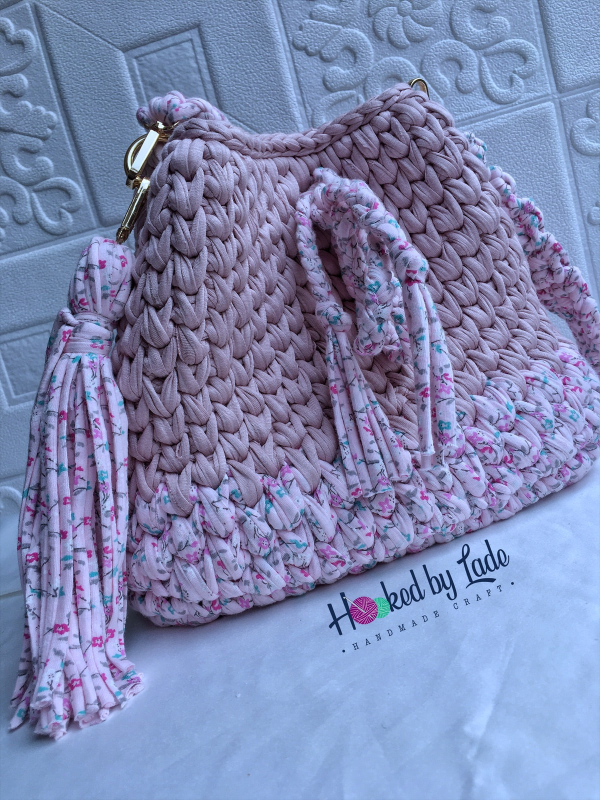 Nana crochet bucket bag - Hookedbylade